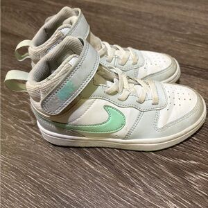 Nike Kids' Sneakers in Cream and Mint